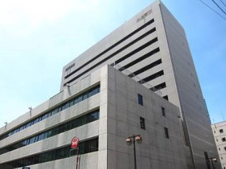 板橋区役所の画像