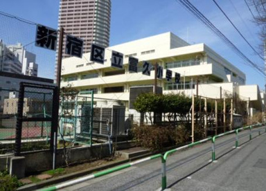 新宿区富久小学校の画像1