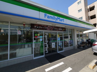 ファミリーマート 下石神井一丁目店の画像1