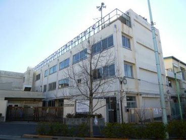 世田谷区立下北沢小学校の画像1
