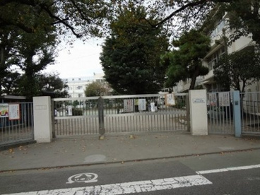世田谷区立深沢小学校の画像1