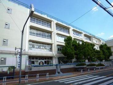 世田谷区立梅丘中学校の画像1