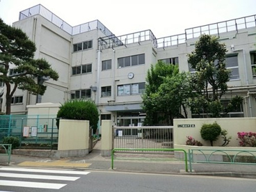 世田谷区立瀬田中学校の画像1