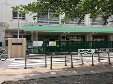 渋谷区立西原小学校の画像1