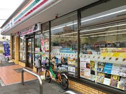 コンビニエンスストア セブンイレブン さいたま曲本3丁目店