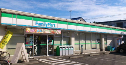 ファミリーマート小金井北通り店の画像1