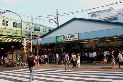新大久保駅の画像1
