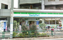ファミリーマート 竹ノ塚駅西店