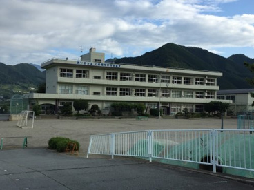 甲州市立大藤小学校の画像3