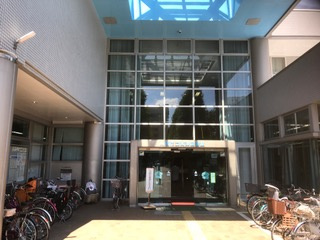 高津図書館の画像1