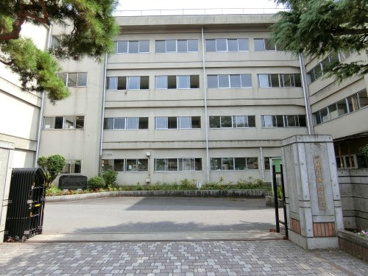 霞ヶ関中学校の画像1