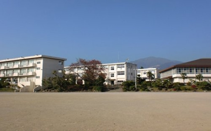 伊勢原市立山王中学校の画像1