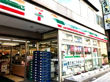 セブンイレブン 横浜日吉中央通り店の画像1