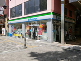 ファミリーマート 堺市役所前店