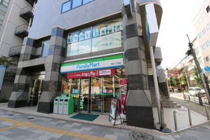 ファミリーマート 大塚一丁目店の画像1