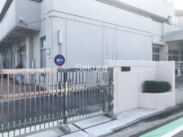 市場小学校の画像1