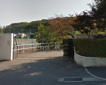 八王子市立椚田中学校の画像1
