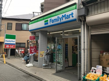 ファミリーマート 荻窪教会通り店の画像1