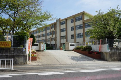 福岡市立香椎東小学校の画像1