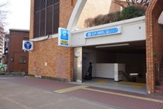 高島町駅の画像1