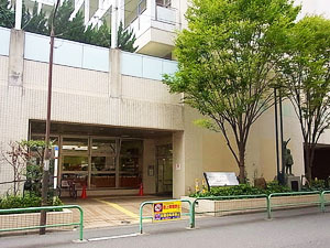 千代田区立神田まちかど図書館の画像2