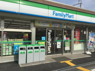 ファミリーマート 向日南淀井店の画像1