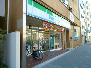 ファミリーマート 天沼陸橋店の画像1