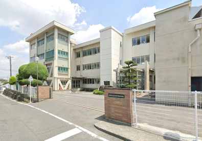 吉岡中学校の画像1