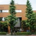 港区立みなと図書館