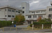 平岩小学校