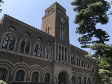 国立一橋大学の画像1