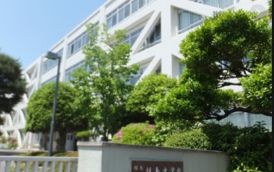 昭島市立拝島中学校の画像1