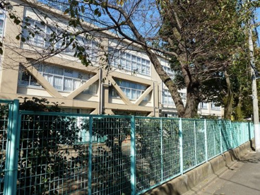杉並区立高井戸第四小学校の画像1