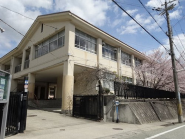 神戸市立有野小学校の画像1