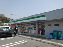 ファミリーマート鹿の子台店