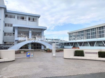 東陽中学校の画像1