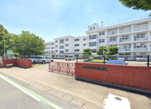 新田小学校