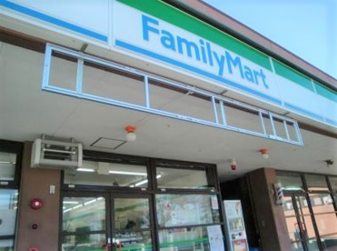 ファミリーマート　東京医科大学茨城医療センター店の画像1