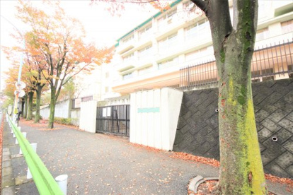 日野市立七生緑小学校の画像1