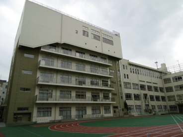 日本橋中学校の画像1