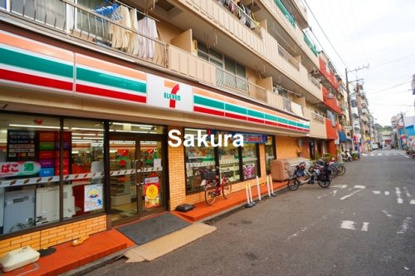 セブン‐イレブン よこはまばし店の画像1