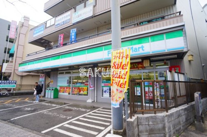 ファミリーマート 港南中央通店の画像1