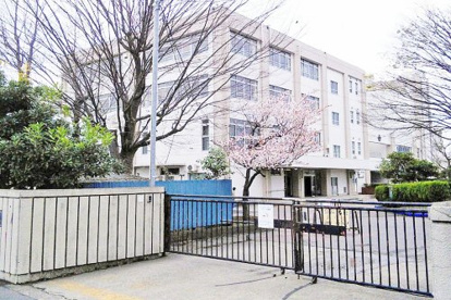 川崎市立東住吉小学校の画像1