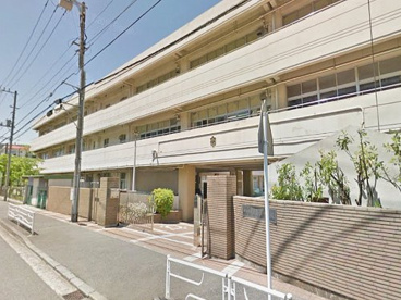 横浜市立浦島丘中学校の画像1