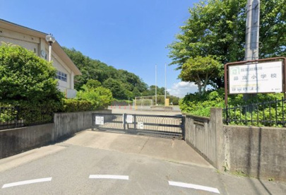 鼻高小学校の画像1