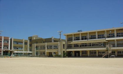 今治市立清水小学校の画像1