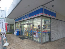 ローソン 東大阪フレスポ長田駅前店の画像1
