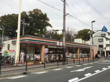 セブンイレブン 東大阪西岩田1丁目店の画像1