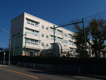 千秀小学校の画像1