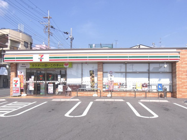 セブンイレブン 東大阪下六万寺町店の画像1
